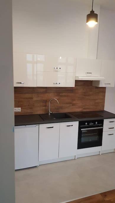 Komfortowy Apartament W Centrum Nowego Sacza Nowy Sacz Exterior photo